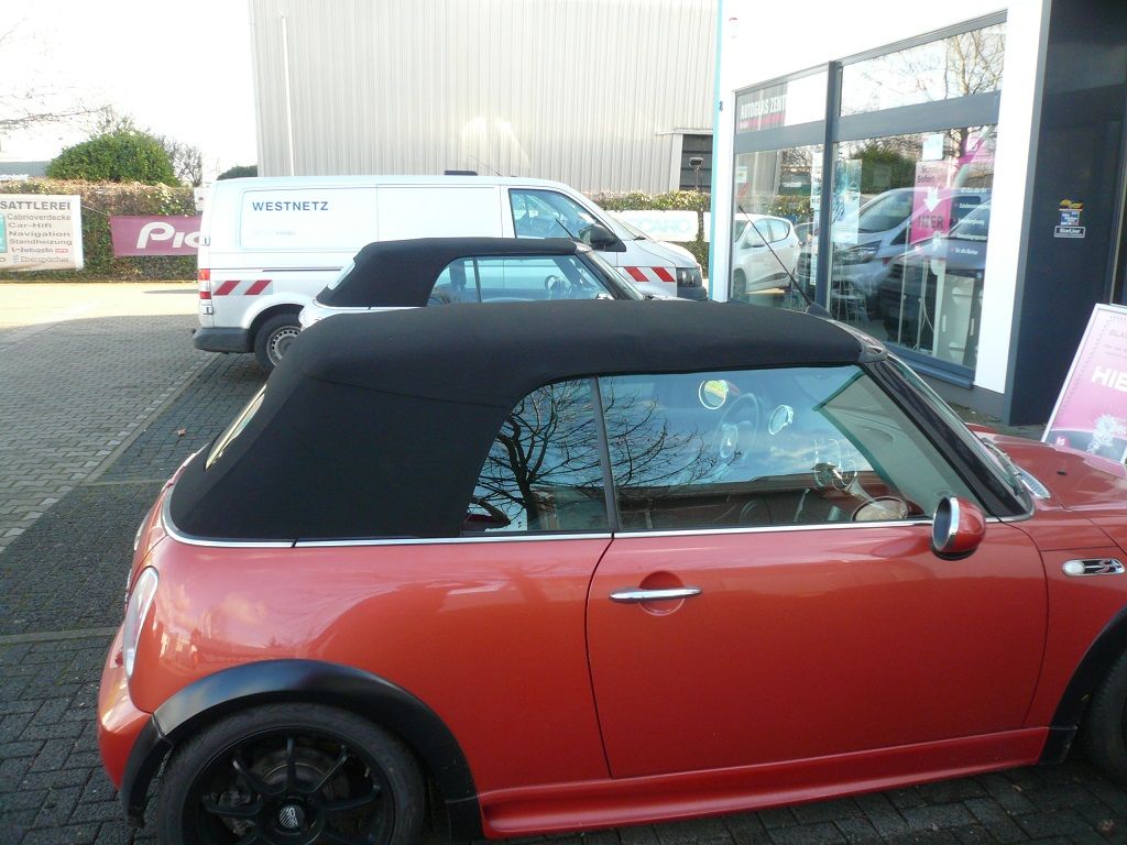 BMW Mini, Verdeckbezug Sonnenland Stoff schwarz mit beheizter Heckscheibe geliefert und montiert.