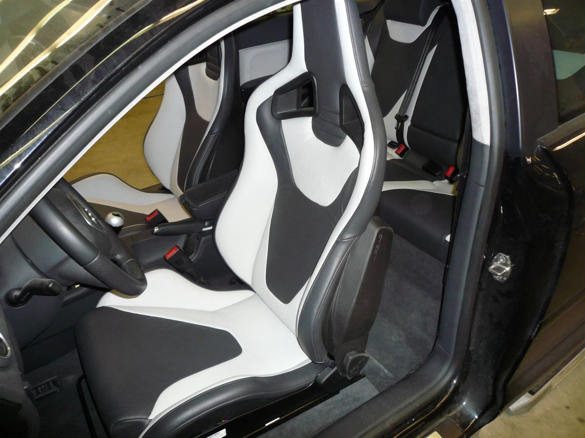 Recaro Pole Position ABE in Alcantara grau neu bezogen