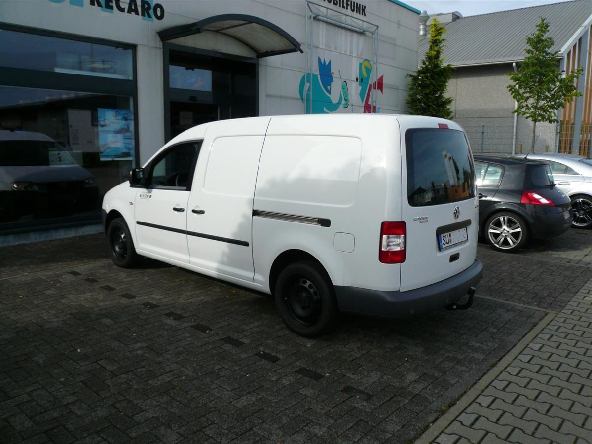VW Caddy, Sitzinnenteile in Alcantra neu angefertigt und montiert.