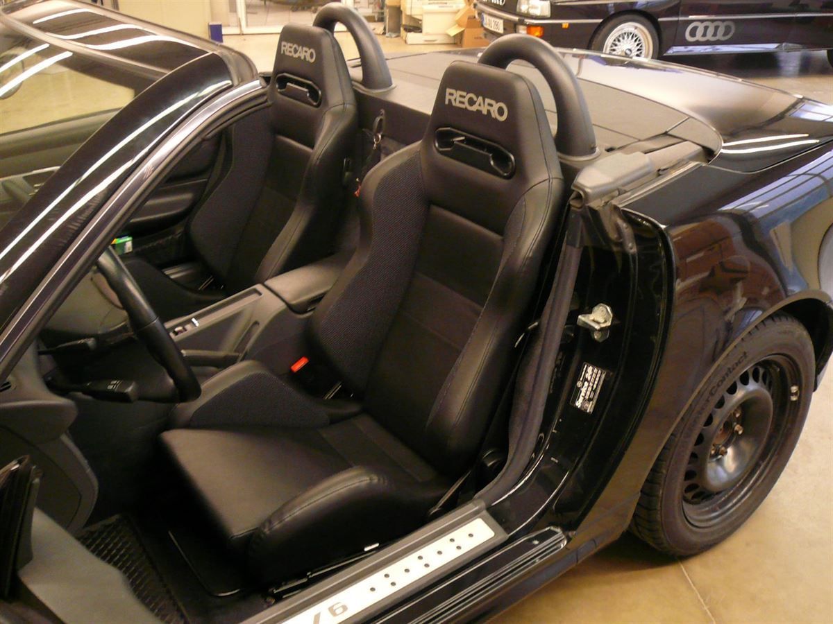 Recaro Speed Sitze im Mercedes SLK nachgerüstet.
