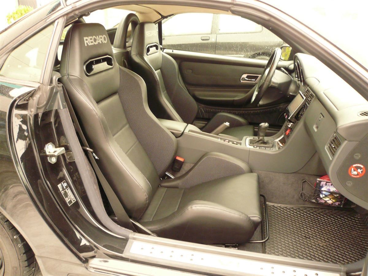 Recaro Speed Sitze im Mercedes SLK nachgerüstet.