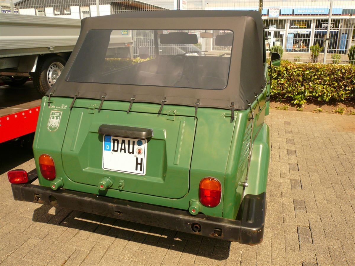 Verdeckbezug neu geliefert und montiert.