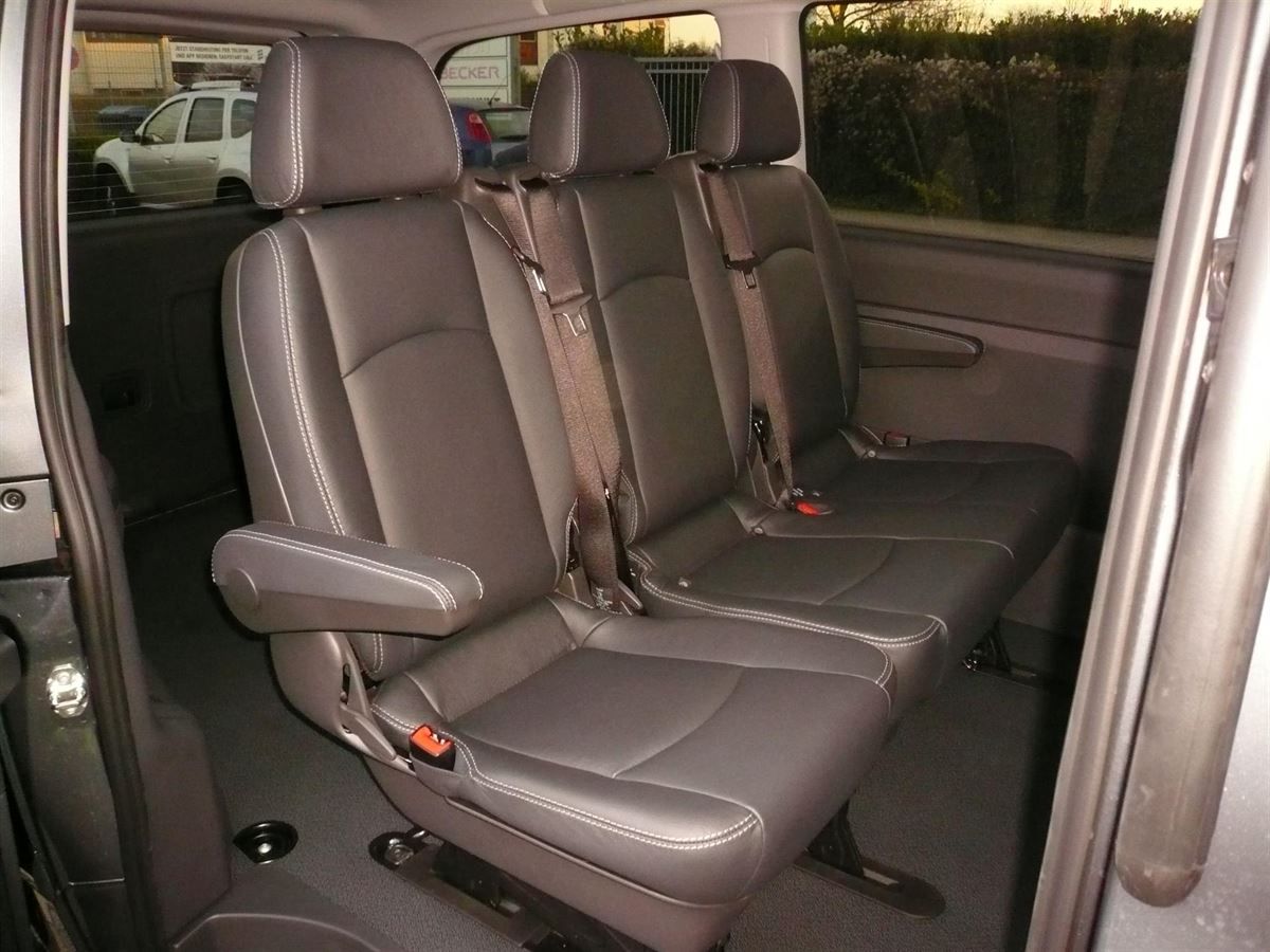 Mercedes Vito, Innenausstattung  in Leder neu angefertigt und montiert.
