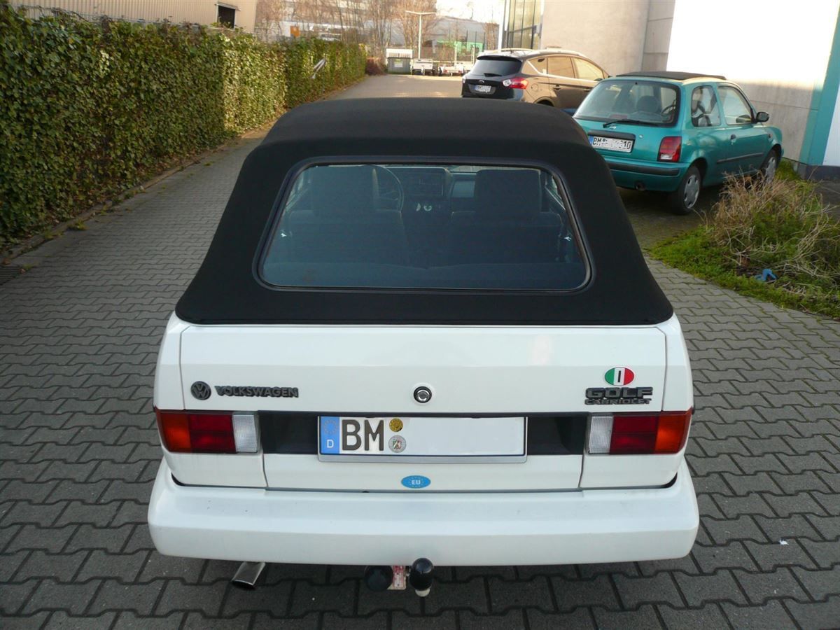 Golf 1 Cabrio, Verdeck Bezug in Sonnenland Stoff schwarz geliefert und montiert.