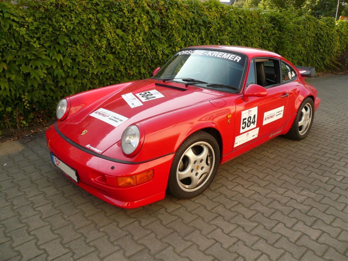 RECARO Pole Position ABE Sitze im Porsche 911 montiert.