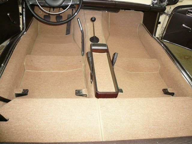 Mercedes Pagode Teppich komplett neu angefertigt und montiert