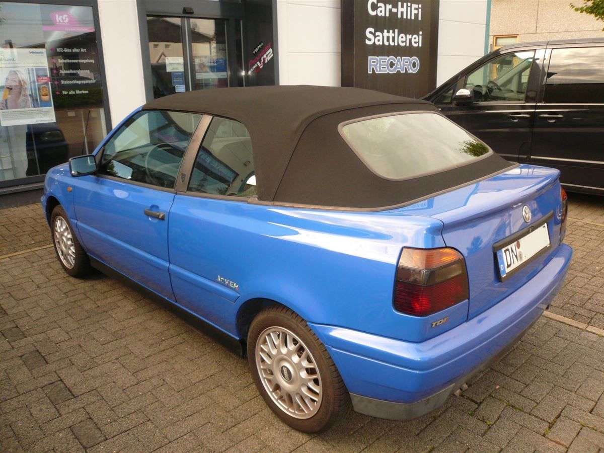 Golf 3 Cabrio, Verdeck Bezug in Sonnenland Stoff schwarz geliefert und montiert.