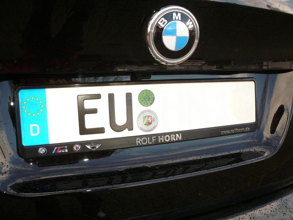 Rückfahrkamerara Modul inkl. Rückfahrkamera an das BMW X6 iDrive adaptiert und montiert.