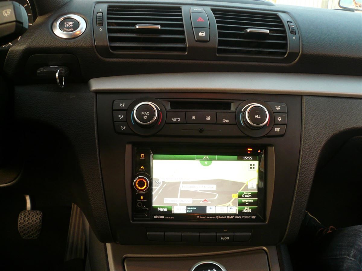 Clarion NX505E 2DIN Navigation im 1er BMW Nachgerüstet.