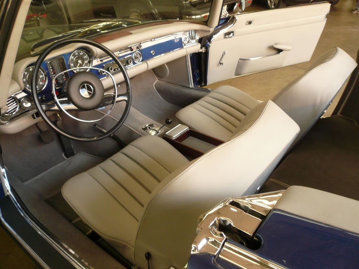 Mercedes Pagode komplette Innenausstattung in Leder und Teppichgarnitur neu angefertigt und montiert.