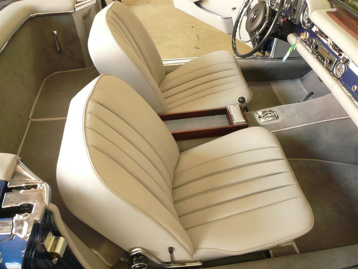 Mercedes Pagode komplette Innenausstattung in Leder und Teppichgarnitur neu angefertigt und montiert.