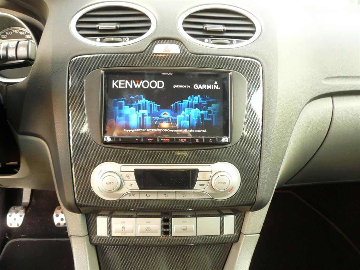 Kenwood DNX8170DABS 7zoll 2DIN Navigation im Ford Focus nachgerüstet.