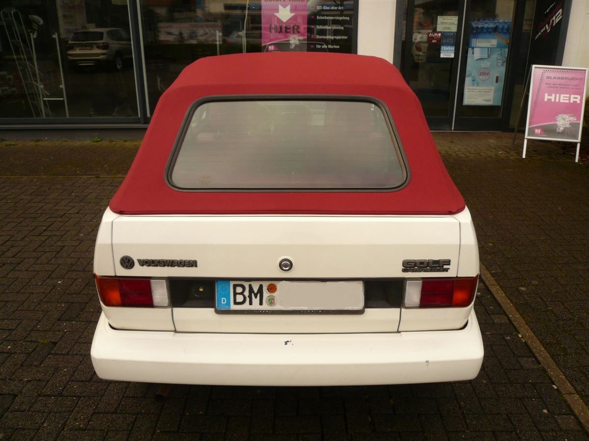 Golf 1 Cabrio, Verdeck Bezug in Sonnenland Stoff schwarz geliefert und montiert.