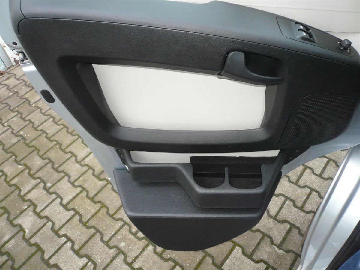 Alpine X902D-DU 9zoll Ducato Navigation mit Rückfahrkamera und Jehnert  3-Wege Soundsystem mit Subwoofer nachgerüstet.
