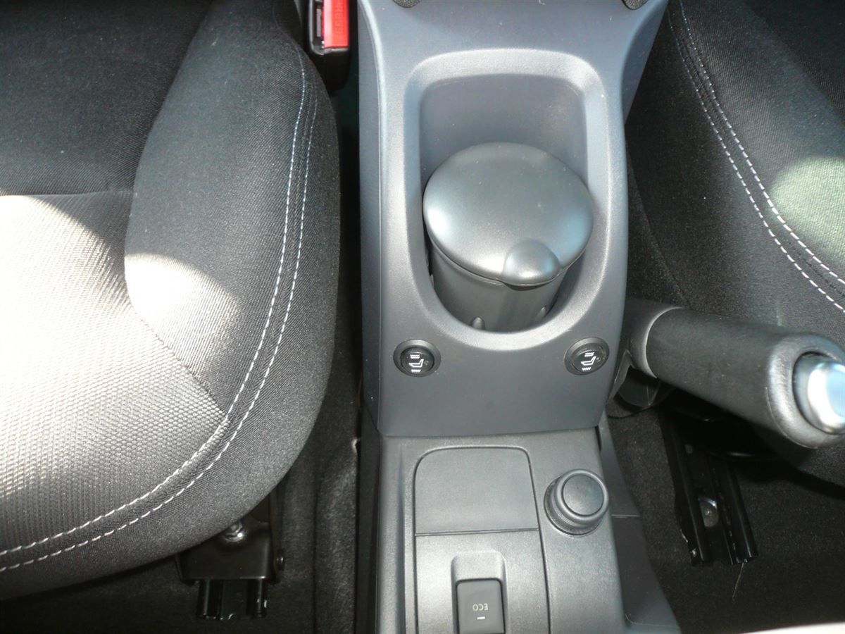 2-stufige Carbon Sitzheizung im Renault Kangoo nachgerüstet.