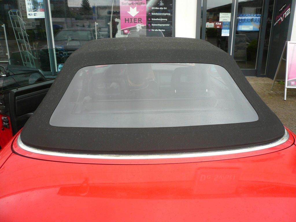 Audi 80, Verdeckbezug Sonnenland Stoff schwarz geliefert und montiert.