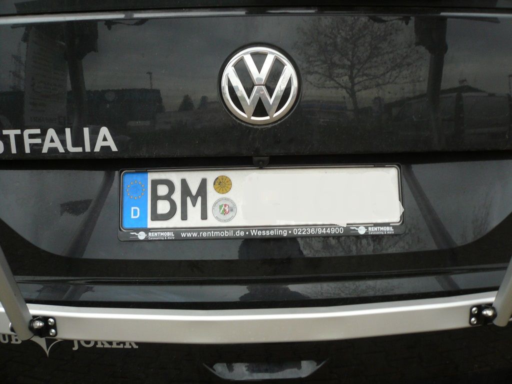 Rückfahrkamera am Original Composition Media MIB VW System nachgerüstet und codiert.