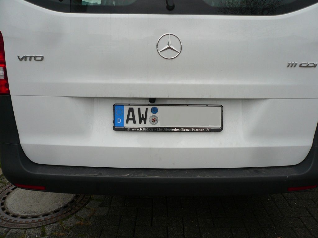 Mercedes Vito Rückfahrkamera am Original Mercedes Command System nachgerüstet