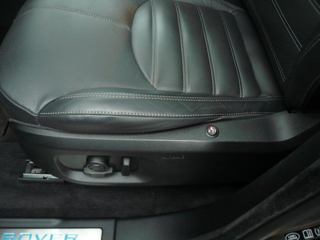 Carbon-Sitzheizung Erstausrüster-Qualität 2stufig im Range Rover Evoque nachgerüstet.