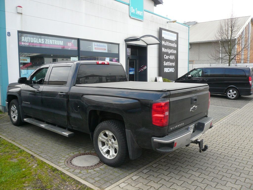 2-stufige Carbon Sitzheizung für Sitz und Rückenlehen im Chevrolet Silverado nachgerüstet.