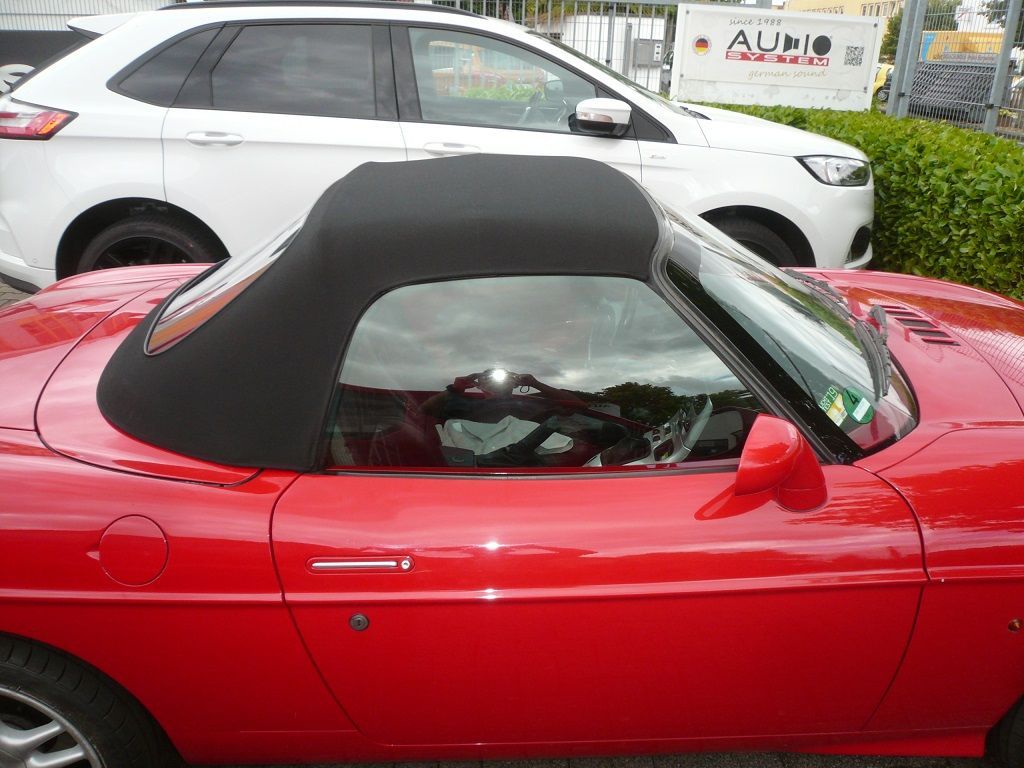Fiat Barchetta , Verdeckbezug Sonnenland Stoff schwarz geliefert und montiert.