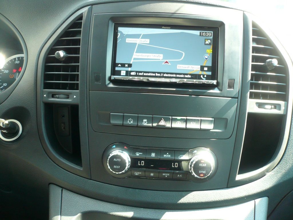 Pioneer AVIC-Z930DAB 7