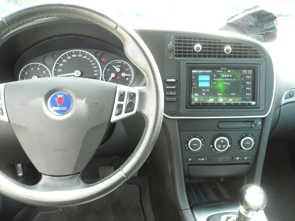 Kenwood DMX5020DABS im Saab 9.3 Cabrio mit Apple CarPlay & AndroidAuto nachgerüstet.