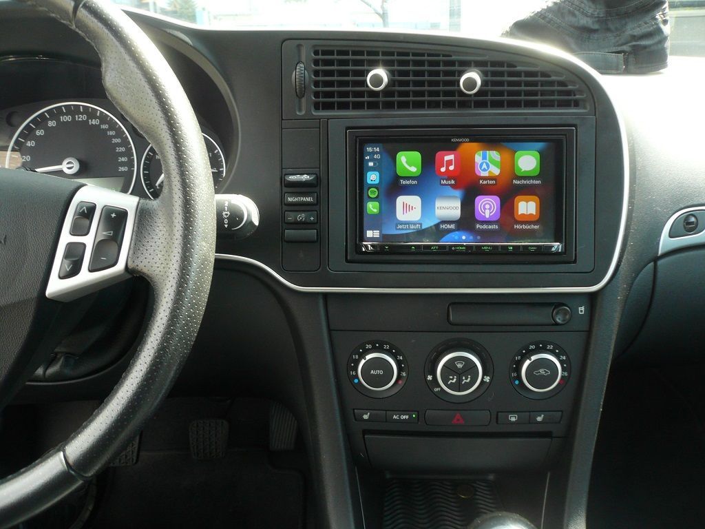 Kenwood DMX5020DABS im Saab 9.3 Cabrio mit Apple CarPlay & AndroidAuto nachgerüstet.