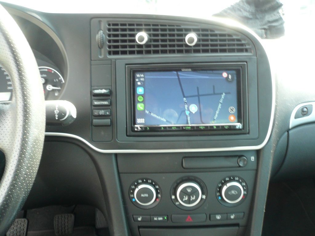 Kenwood DMX5020DABS im Saab 9.3 Cabrio mit Apple CarPlay & AndroidAuto nachgerüstet.