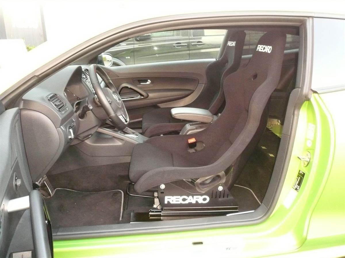RECARO Pole Position ABE Sitze im Scirocco nachgerüstet.