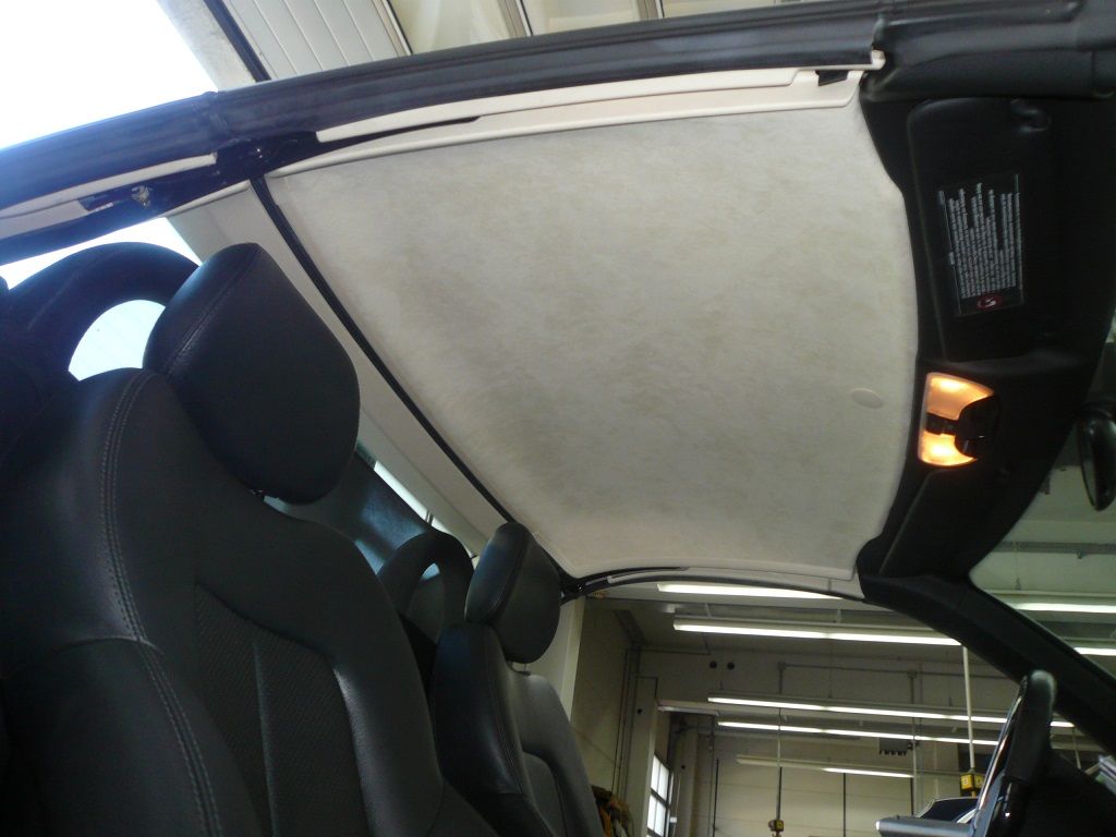 Mercedes SLK (R170) Himmel in Alcantara neu bezogen.