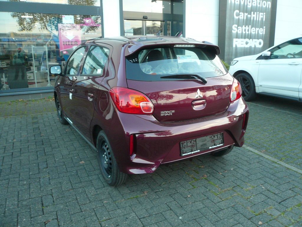 2-stufige Carbon Sitzheizung für Sitz und Rückenlehne im Mitsubishi Space Star nachgerüstet.