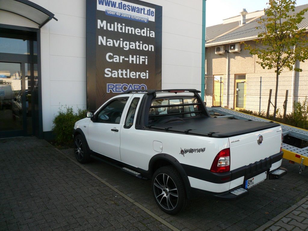 Fiat Strada, beide Vordersitze in Leder/Alcantara neu bezogen.