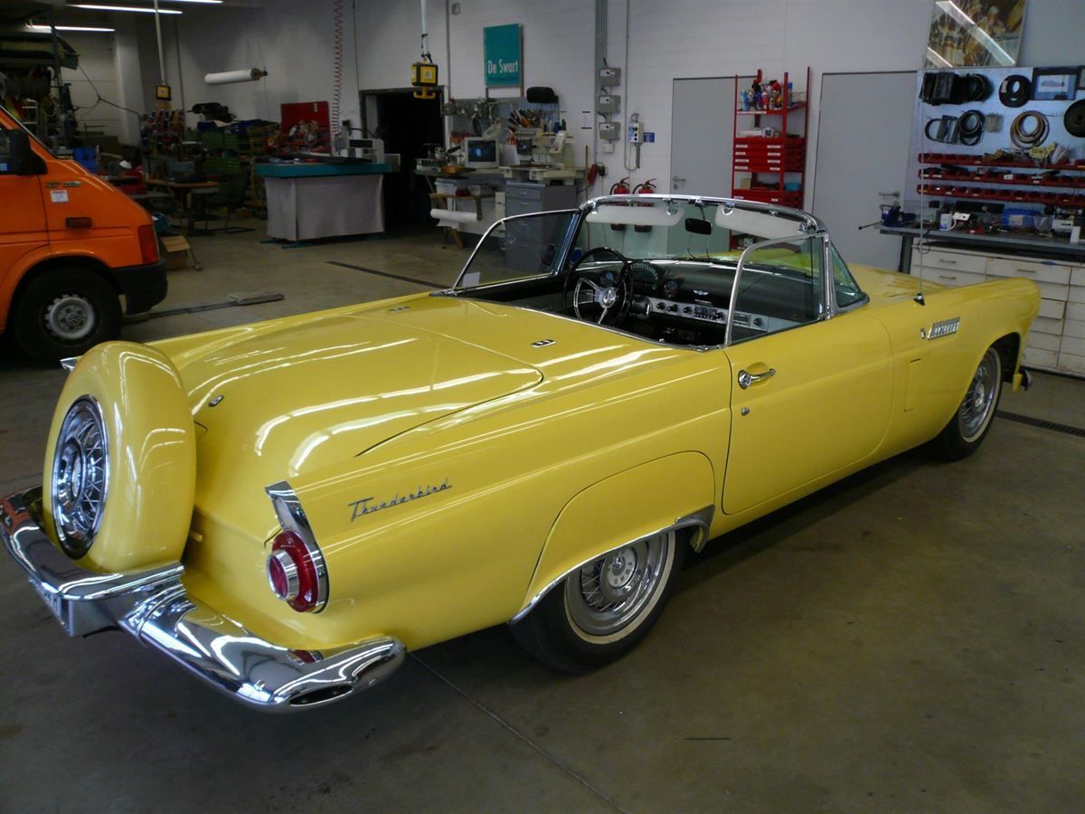 Radio & Lautsprecher nachgerüstet.