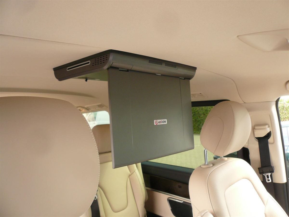 Deckenmonitor 15zoll mit DVD Player in IR-Kopfhörern im der Mercedes V-Klasse mit Business-Ausstattung nachgerüstet.