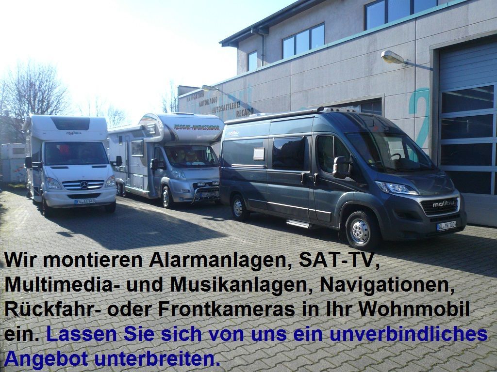 Wir montieren Alarmanlagen, SAT-TV, Multimedia- & Musikanlagen, Navigationen, Rückfahr- & Frontkameras in Ihr Wohnmobil ein.
Bei uns ist Ihr Wohnmobil in den besten Händen.
Wir bieten auf drei Einbauplätzen höchsten Montagekomfort für Ihr Wohnmobil.