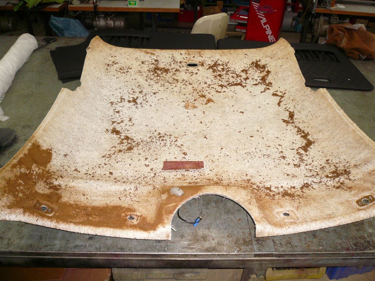 Jaguar XKR Himmel in Alcantara neu bezogen.