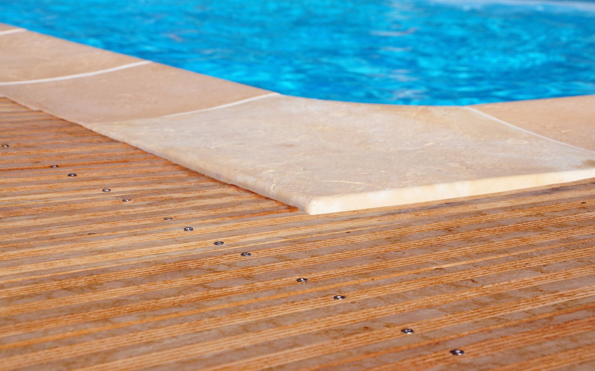 Margelles de piscine