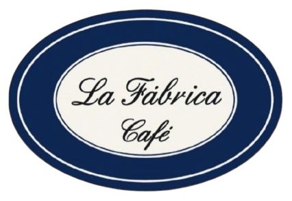 Un logotipo ovalado de color azul marino que presenta un centro de color crema con el texto "La F&aacute;brica Caf&eacute;"