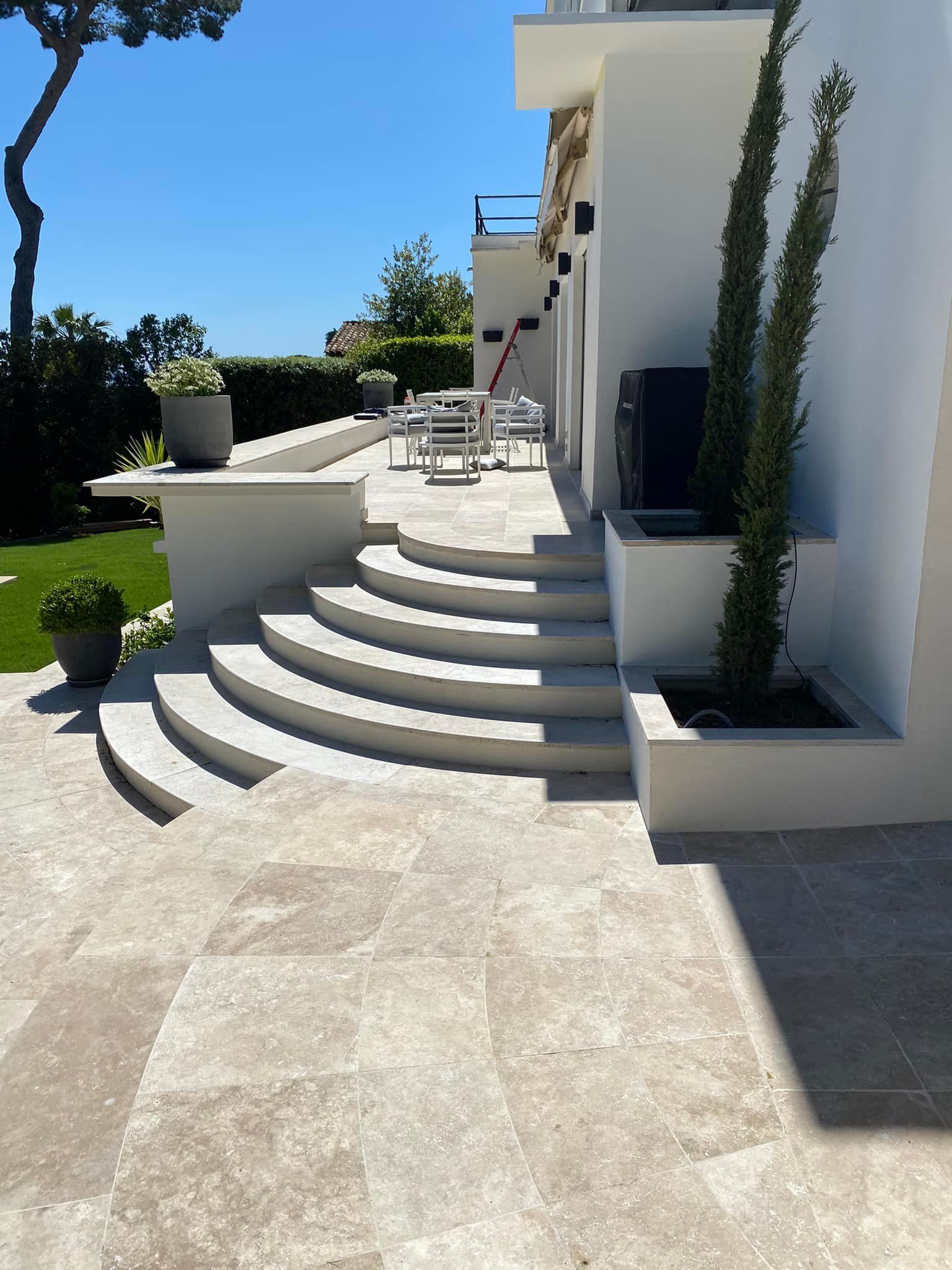 Évolution de travaux de rénovation de salon