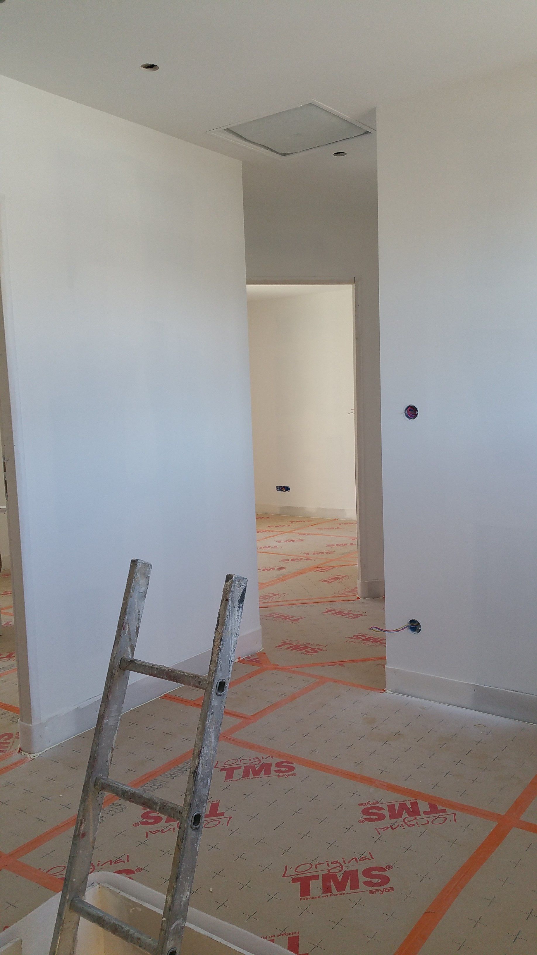 Pose de placo, peinture et revêtement de sol