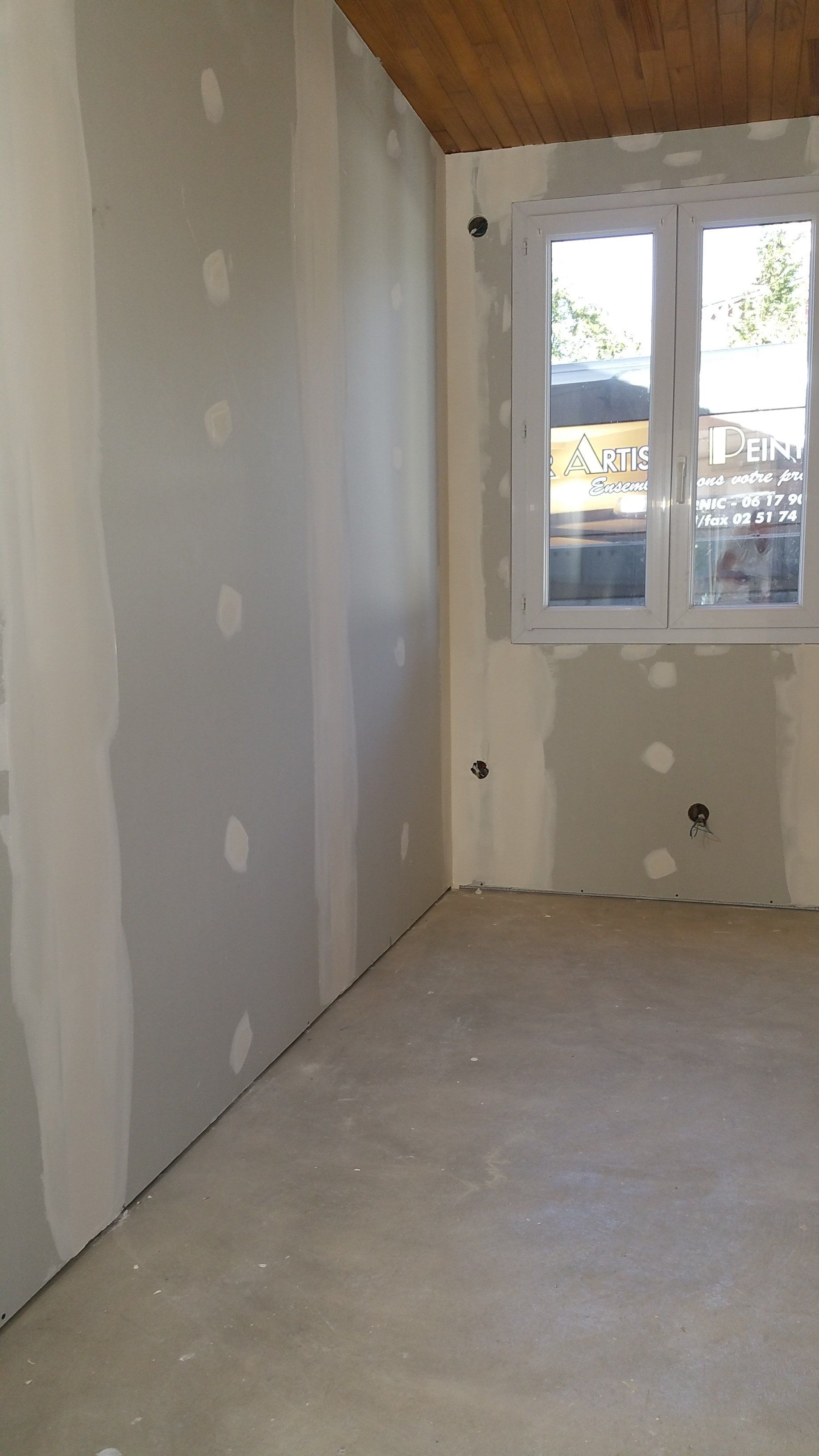 Pose de plaque de placo et enduit de rebouchage