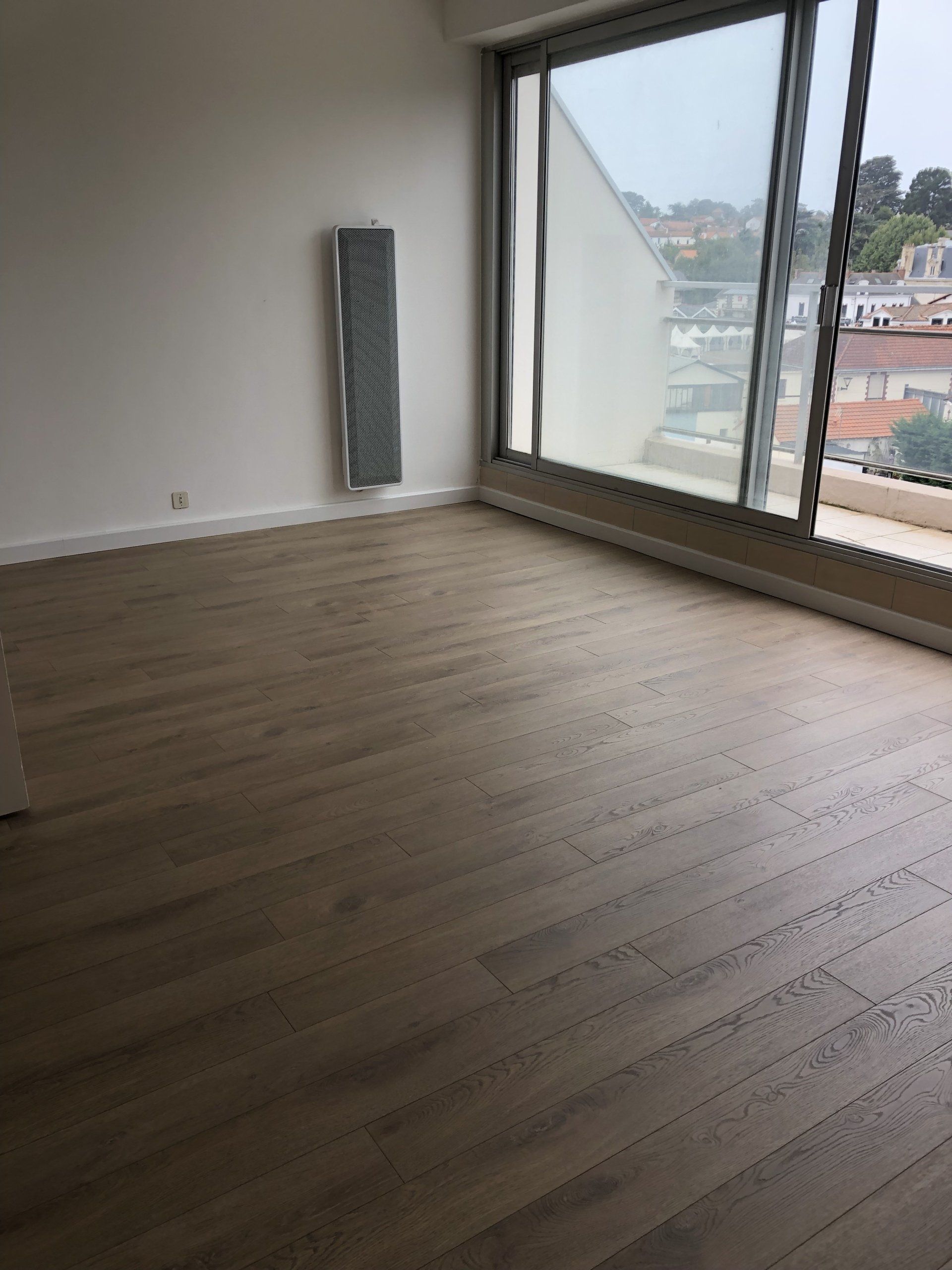 Pose de revêtement de sol stratifié