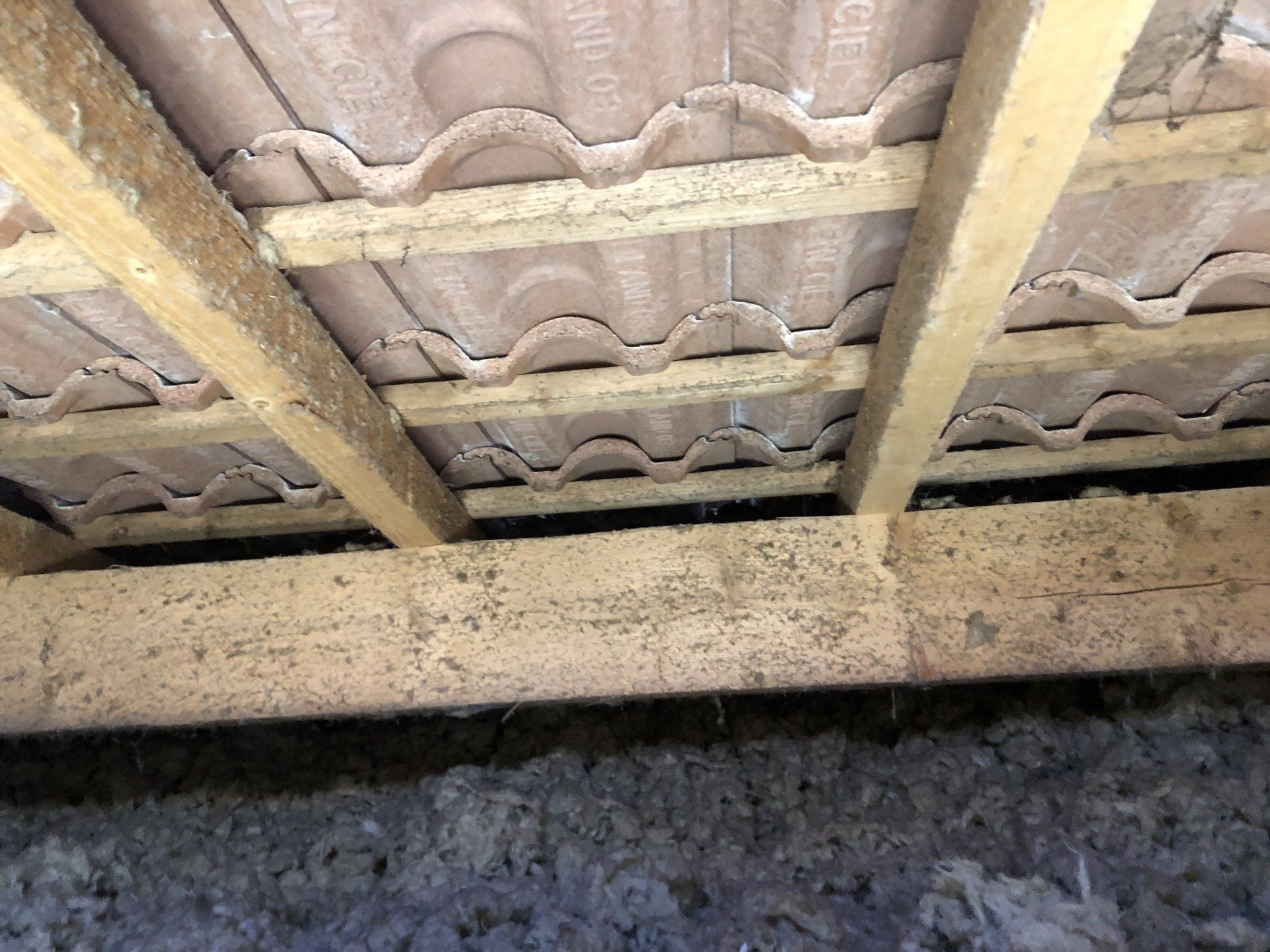 Charpente, tuile et isolation pulsée