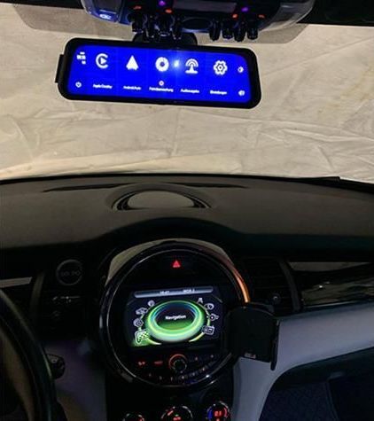 Multimedia-Innenspiegel