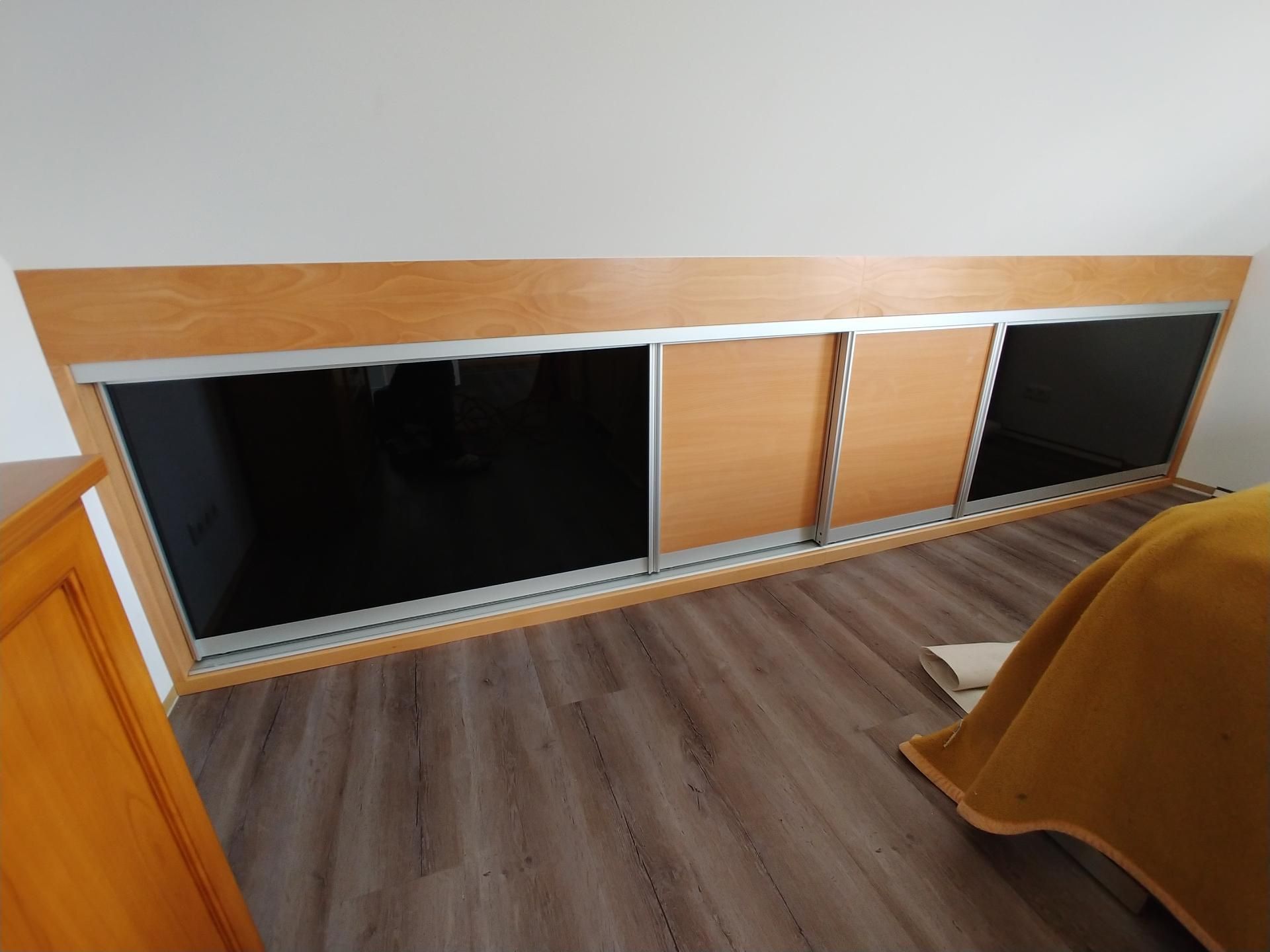 Dachschräge Maßanfertigung Schrank