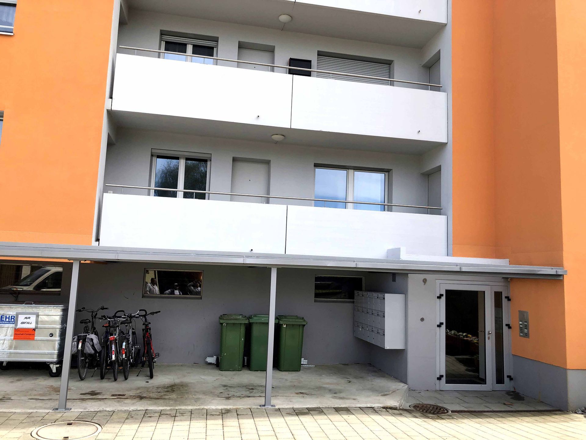 Flick- und Malerarbeiten nachher R'berg