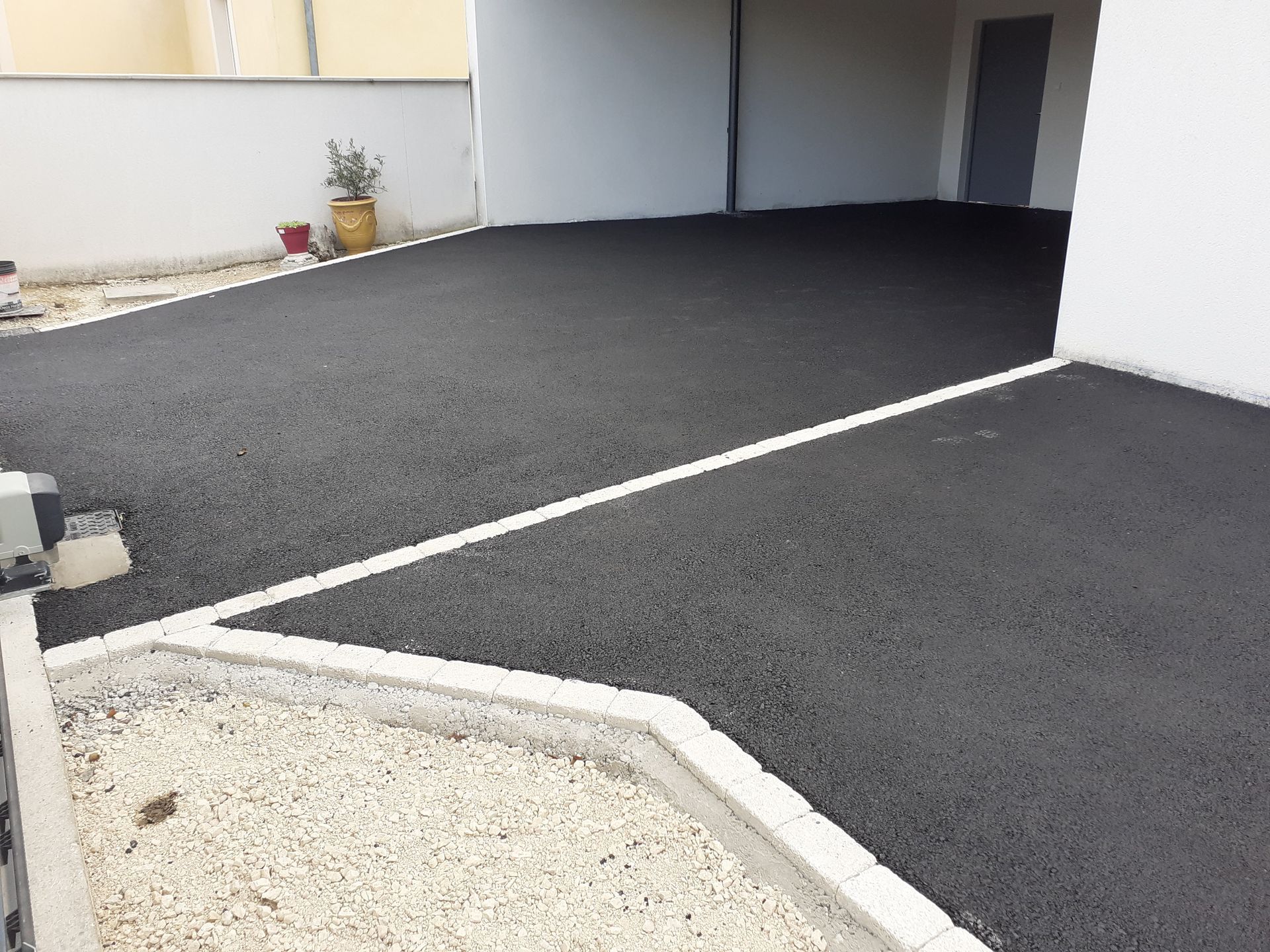 Allée de garage en béton
