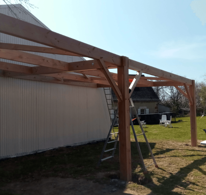 Petite charpente en bois