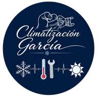Logotipo circular azul marino de Climatización García con texto blanco, herramientas de climatización, termómetro, copo de nieve e iconos de sol.